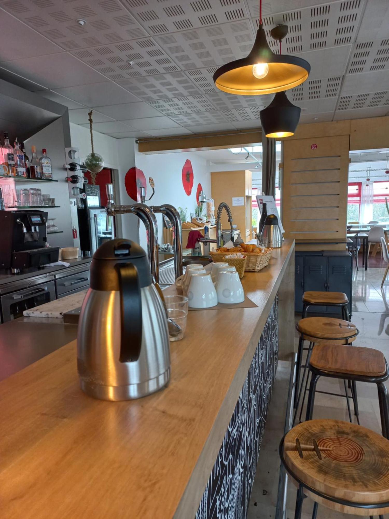 ホテル Ibis Saint Brieuc イフィニアック エクステリア 写真