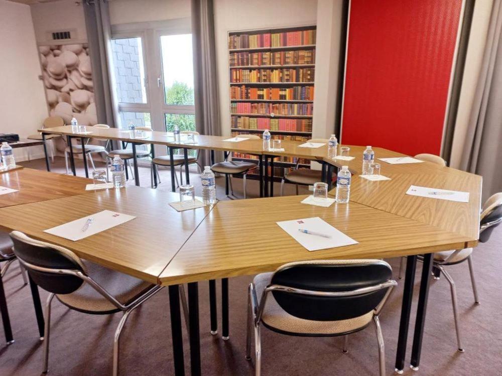 ホテル Ibis Saint Brieuc イフィニアック エクステリア 写真