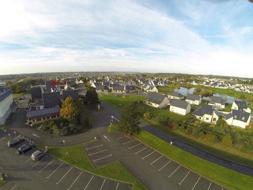 ホテル Ibis Saint Brieuc イフィニアック エクステリア 写真